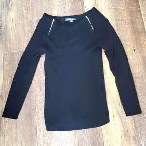 89th & Madison black double shoulder zip sweater